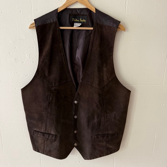 Jackets & Blazers - Vintage Western-Style Brown Suede Vest
